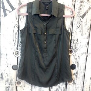 White House Black Market Green Silky Sleeveless Button Down Polo Top